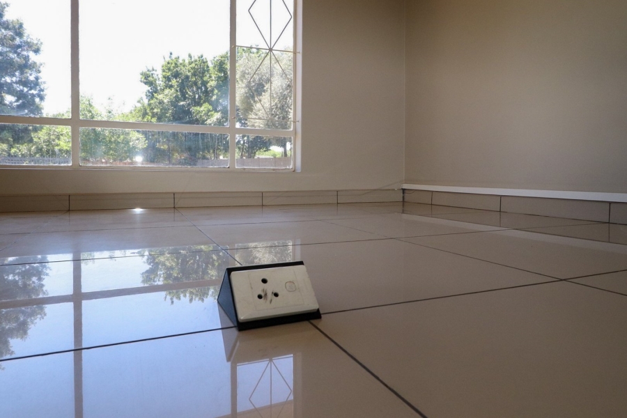 To Let commercial Property for Rent in Wilkoppies North West